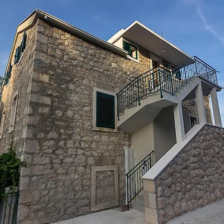Διαμέρισμα Beso Μακάρσκα